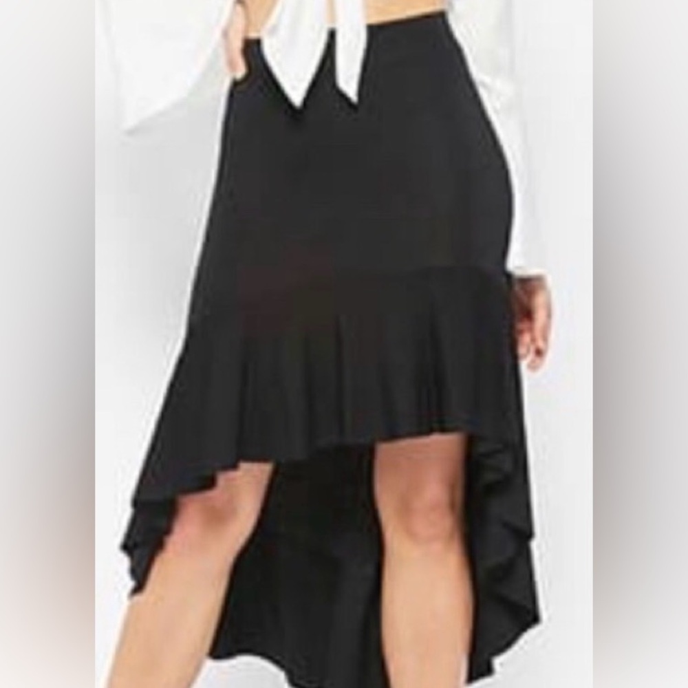 Forever 21 Black High Low Ruffle Skirt Size Med